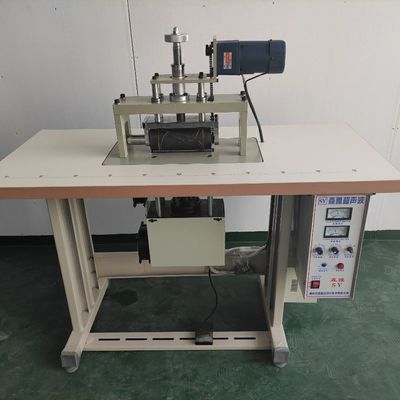 Mesin Embossing Ultrasonik Praktis 20KHz 1.5KW Untuk Dekorasi